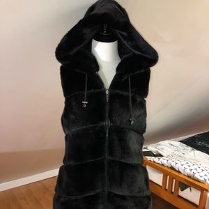 BCBGMAXAZRIA reversible fur vest coat